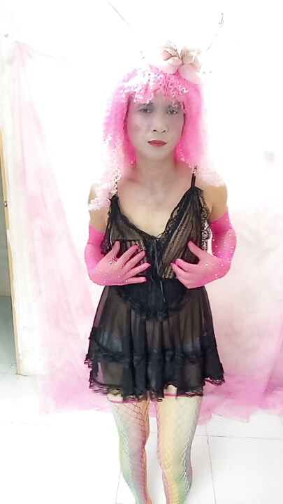 Transjendar onh le seksi kapre pahanakar apna land hilaati huee