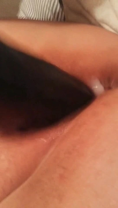 Monsterdildo玩弄我的阴户