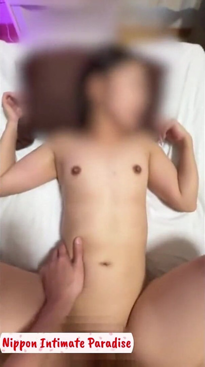 Aliança de casamento, sexo intenso profundo pelas costas. Traindo o marido, clímax duro! 1º