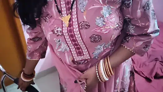 Моя новобракая грудастая сводная сестра не удовлетворена своим мужем, я предложила мой хуй для ее тугой киски