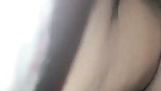 18 yaşındaki kız ilk kez sert seks yapıyor