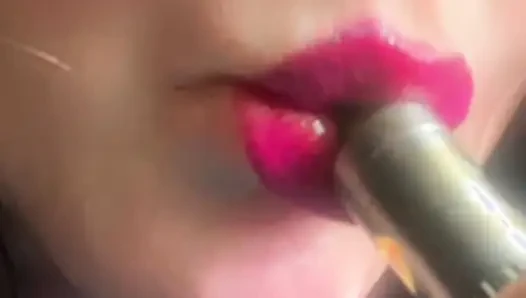 Bibir menggoda merah muda yang panas & kebahagiaan uap gerakan lambat