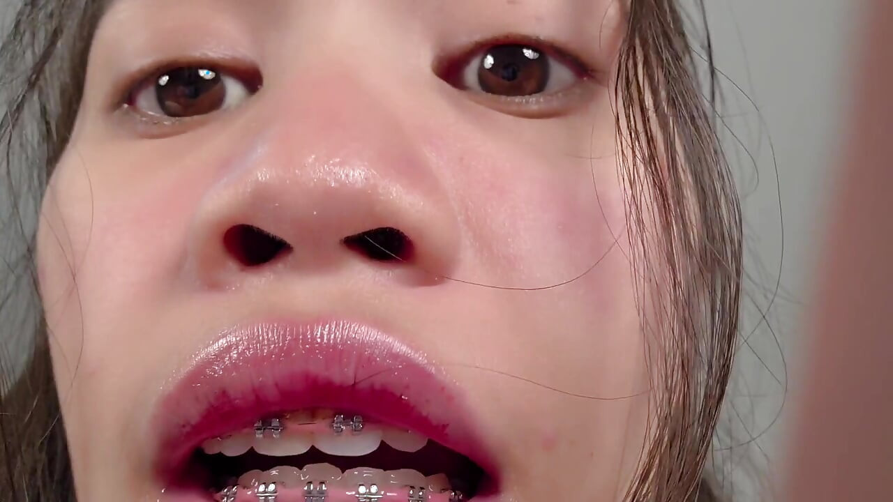 โดนลงโทษโดยสาวหิว