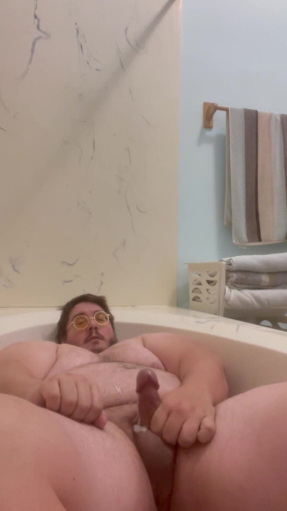 Must-see moment from "Enormously Fat Chub Bear Daddy Burly Chub Draws a Hot Bath & Blasts a Hot Load"