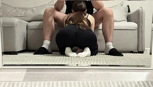 Can sıkıcı üniversiteli oda arkadaşım bana sakso çekiyor