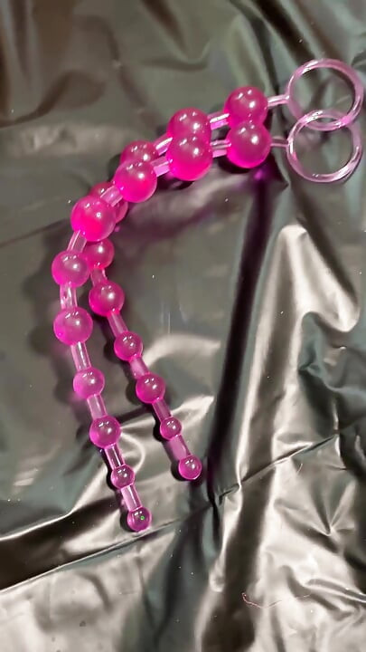 Cute BBW Obsessed with Anal Beads