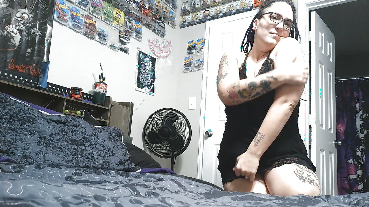 Playing with Amber Until I Soak the Bed