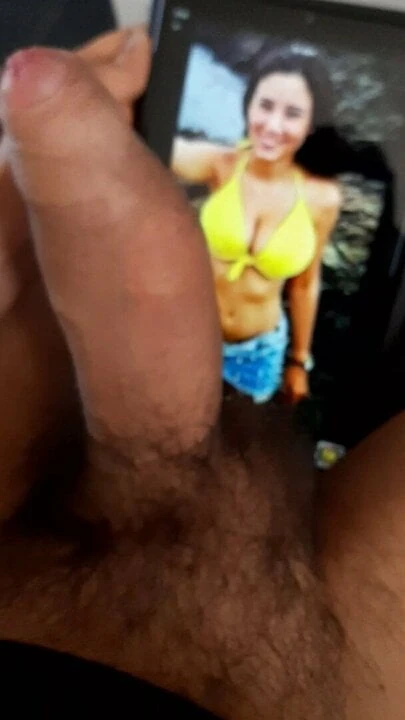 pute a gros seins avec mon sperme 31