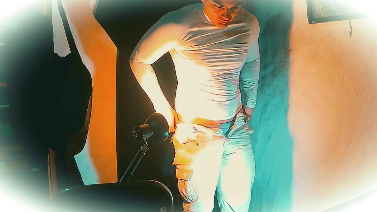 18cm 대물 자지 (앵글 2 / 보조 카메라)와 함께하는 흰색 밝은의 섹시한 의상 - 섹시한 넘버 원