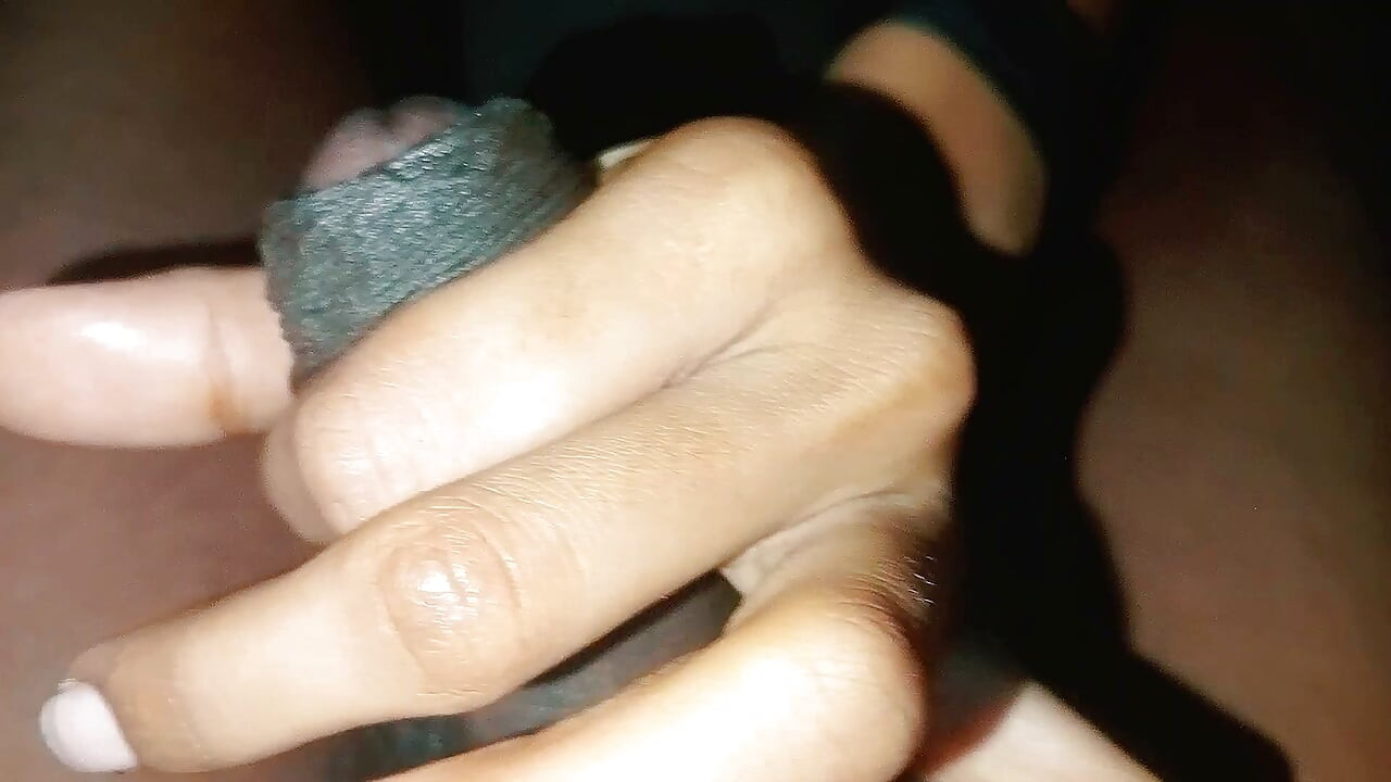 girlfriend masturbated me and made me ejaculate.