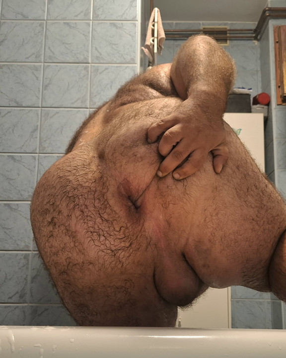 Minha bunda pronta pra ser preenchida