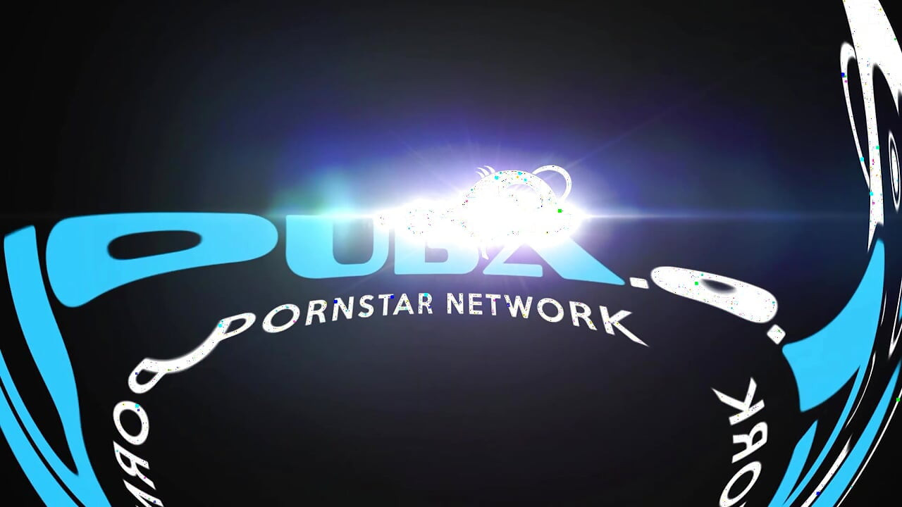 Azijska sobarica čisti veliki crni kurac!