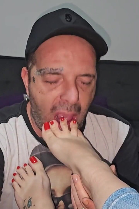 Cuckold Submissive to His Wife Being Humiliated and Sodomized in Order to Cum.