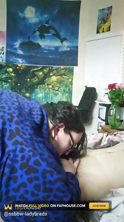 SSBBW Gives Lucky Fan a Blowjob Side on Sensual