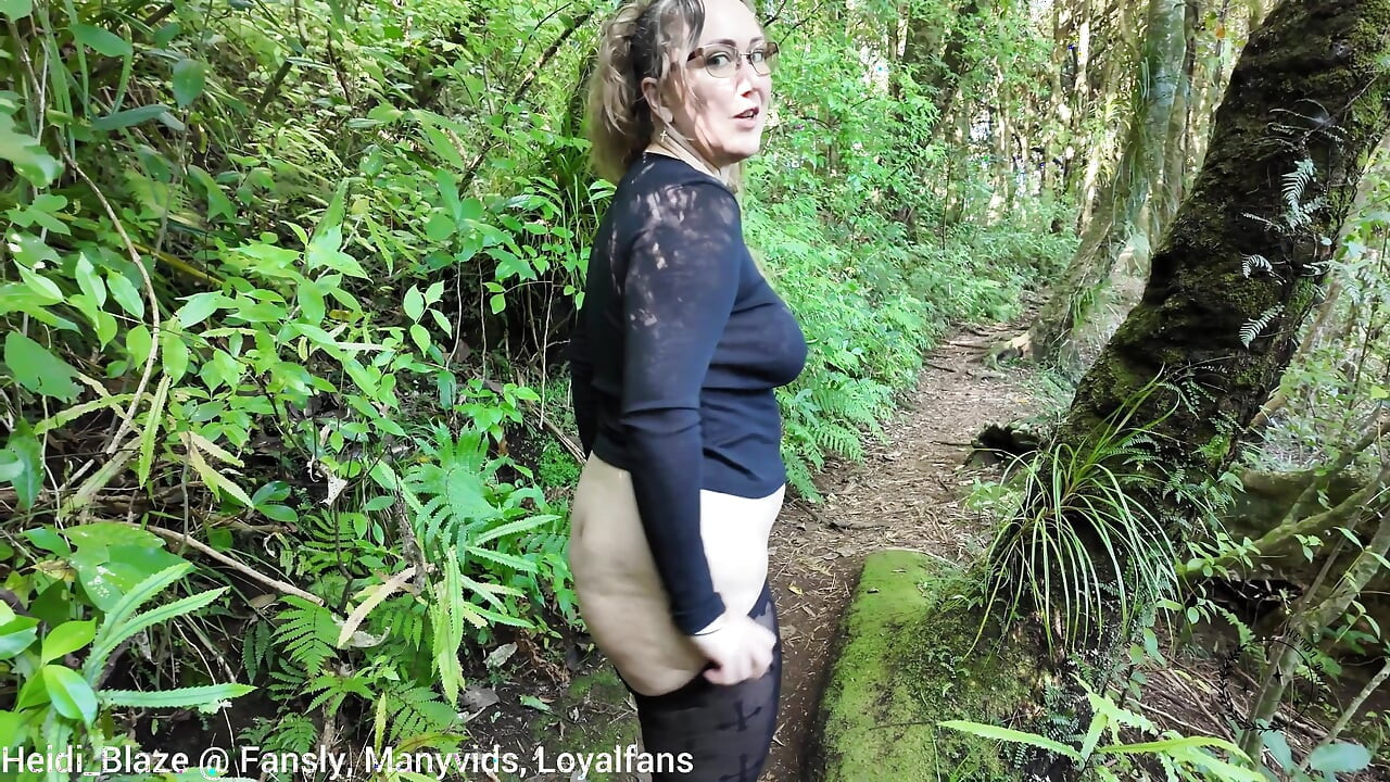 Hot Lagoon Anal Toy Vlog