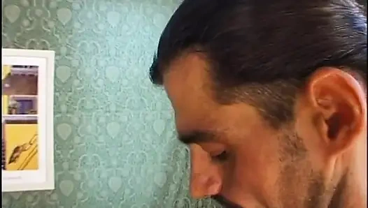 Cewek nakal rambut pirang ini dientot habis-habisan sampai matanya merem melek