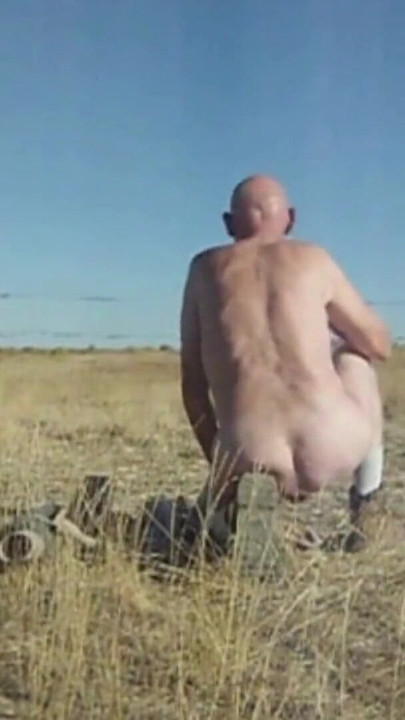 Powerful moment from "22 Oct 2024 Rogerson, Idaho. Out in the desert on the first day of fall."