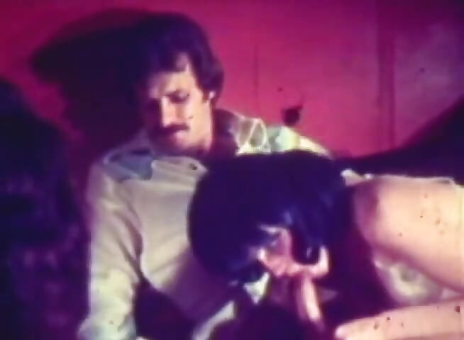 Vintaj Purple-diburu klasik dengan pesta seks swingers Kumpulan Retro