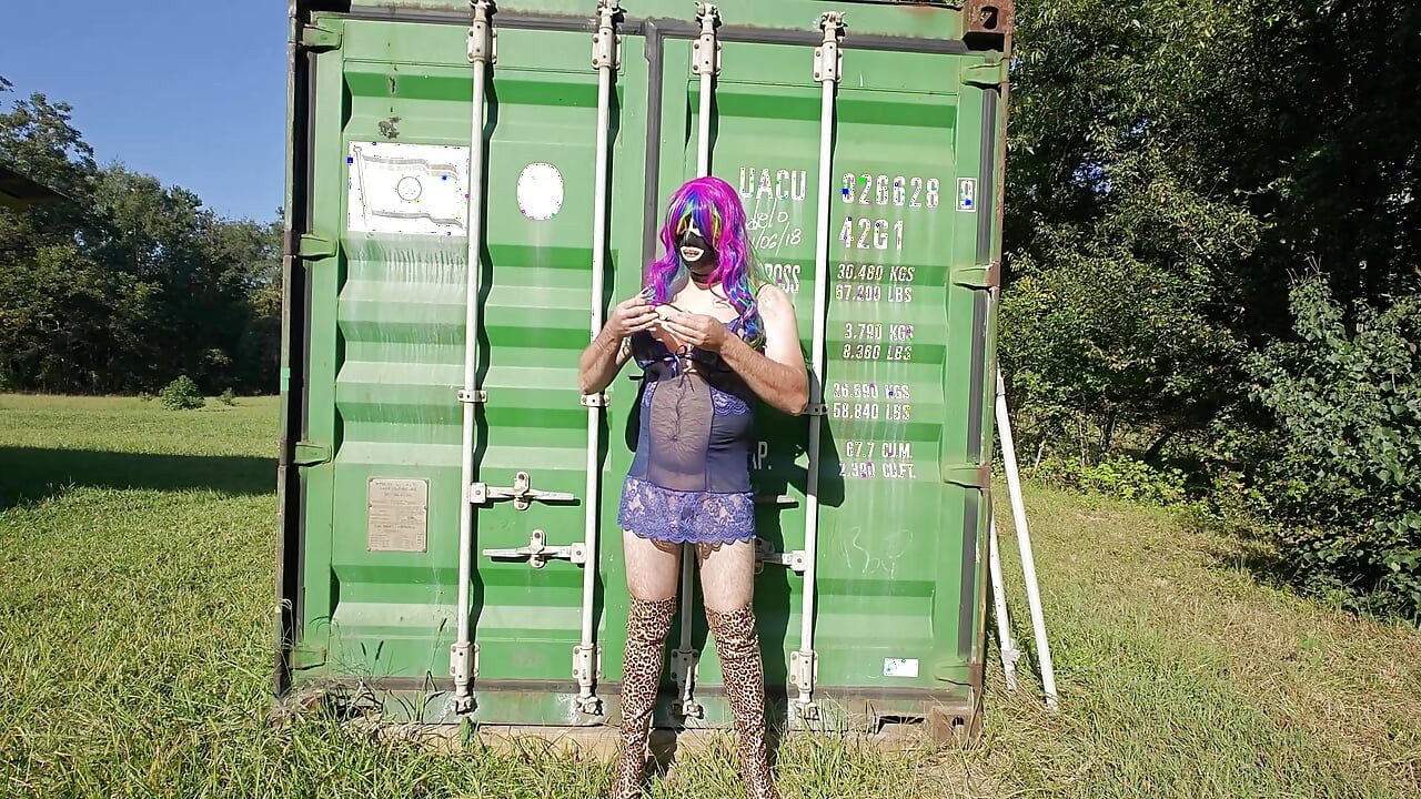Crossdresser outdoors masturbation sessions