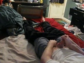 jerking off on the bed and cumming