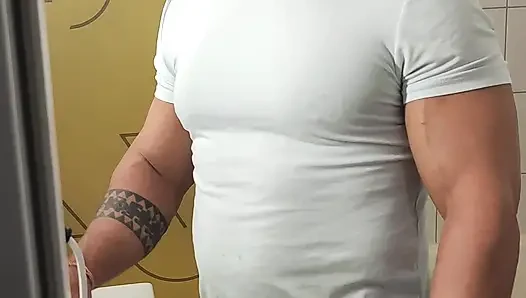 Bay Guru yine emiyor. Dexterxxl