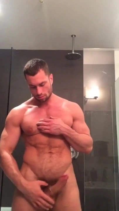 Sexy hunk showing off his hot cock