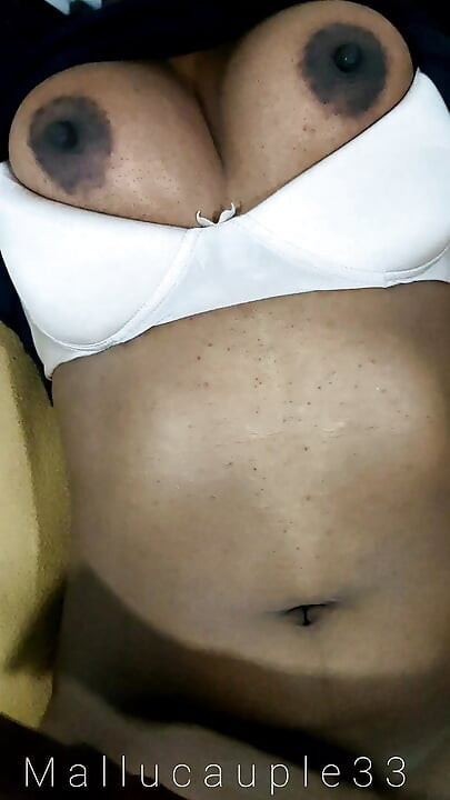 Mallu girl orgasam controlled in public place