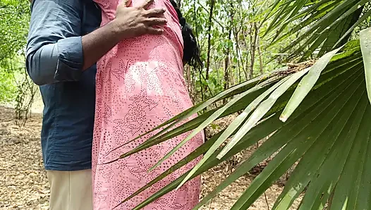 Outdoor housewife breast milk
