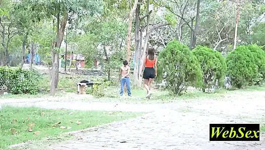 Güzel sevimli kızla ilk aşk ve ani seks! Indian Sex