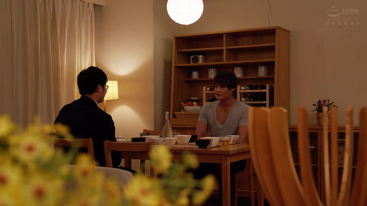 隣人のエステ師に性感開発され寝取られてしまったうちのJカップ美爆乳むっちり潮吹き妻