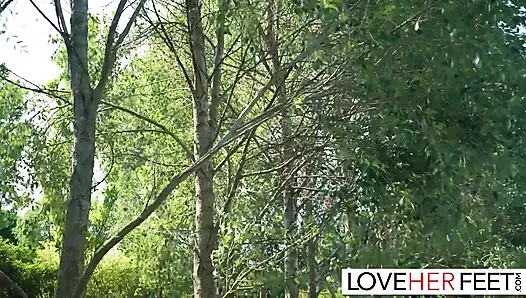 Lesben samantha cruz und sasha rose erfreut sich gegenseitig