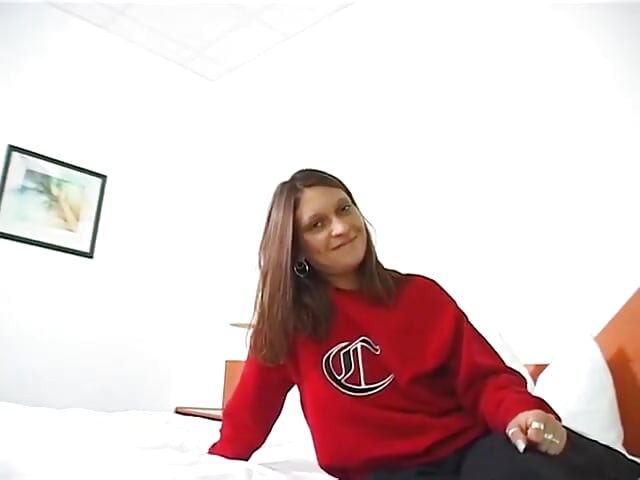 Doris 19, Young Brunette Try to Be a Movie Star