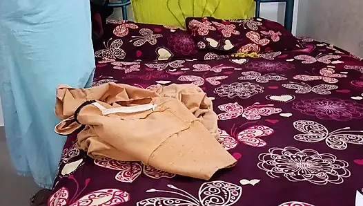 Desi aunty full nude sex with my friend