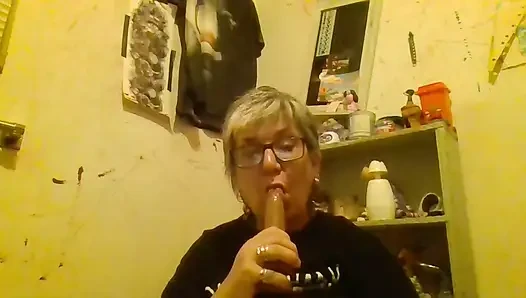 Enge muschi, groÃŸe vibrator, schwanz, spielzeug