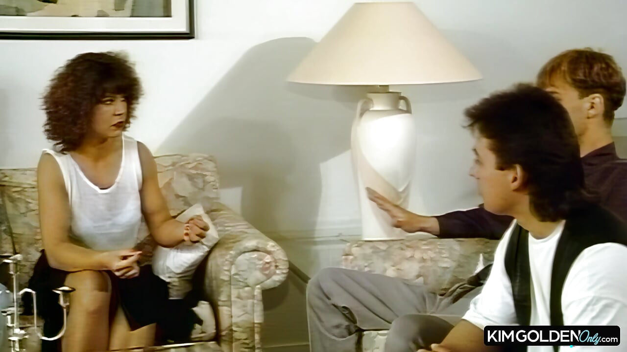 Wilde Bruenette dominiert in heisser Session