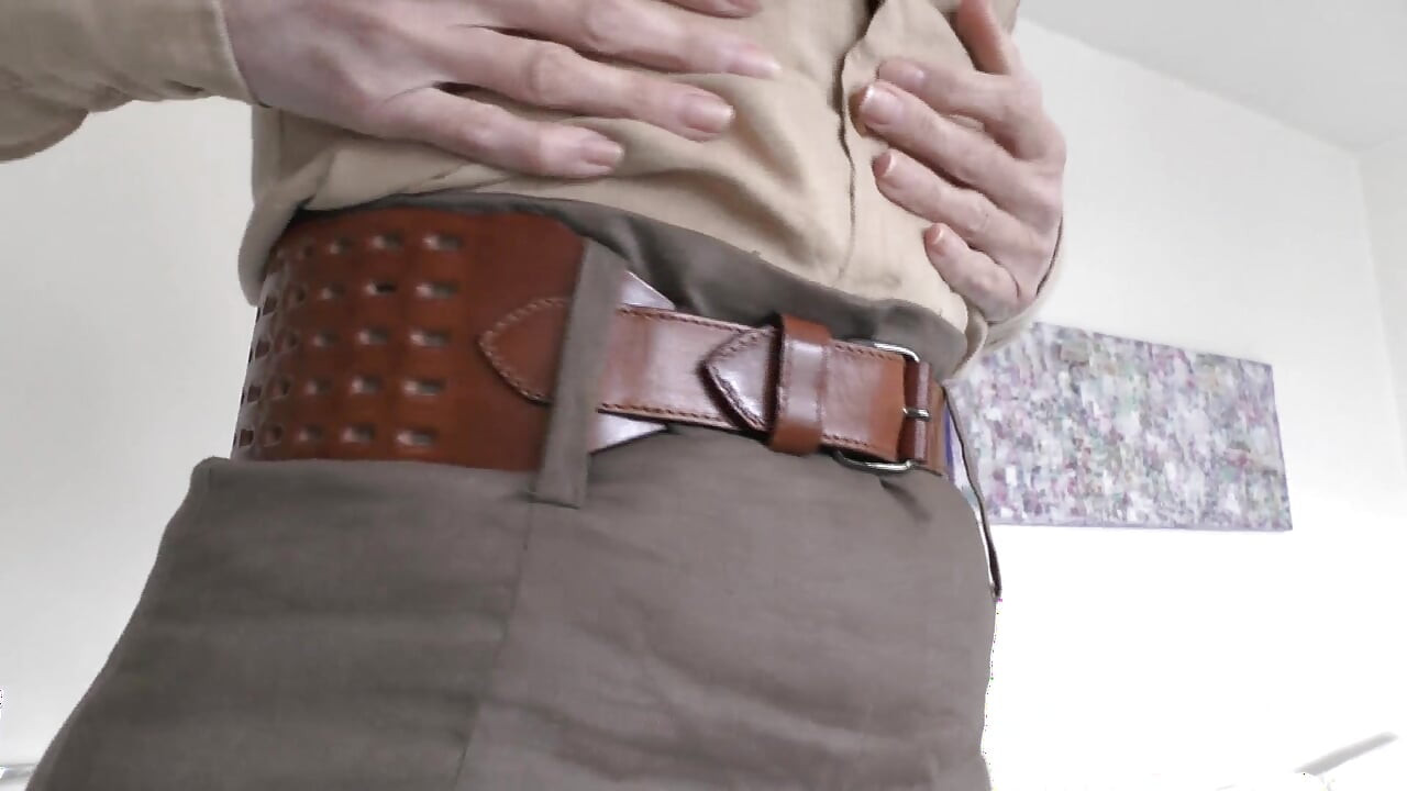 Prueba de cinturón emocionante con una falda de lino, parte 3, Lady Victoria Valente