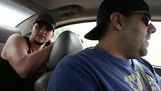 Gadis remaja rambut pirang dengan toket kecil lagi asik ngentot kontol sampai dicrot di muka