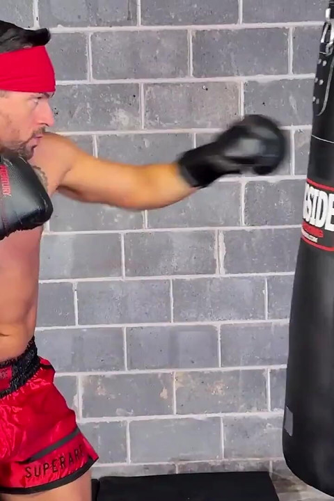 Topless Boxing: Lora Cross Vs Sam Stout