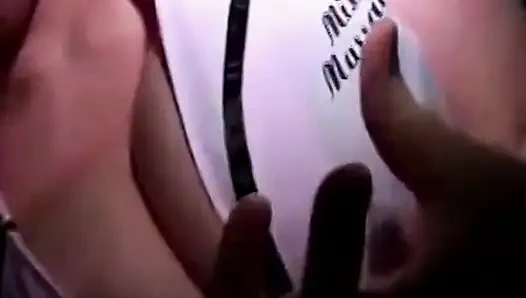 MILF Mit Monstertitten Auf Dem Parkplatz, Schwanzlutscher