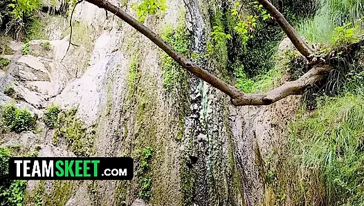 Wing Woman Kenzie Love, Jasmine Wilde'i yürüyüş parkurunda üçlü grup seks için işe alıyor