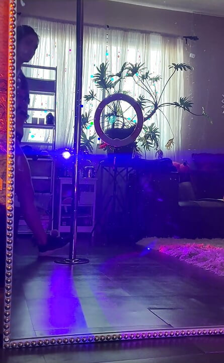 ¿Me dejaría bailar para U?