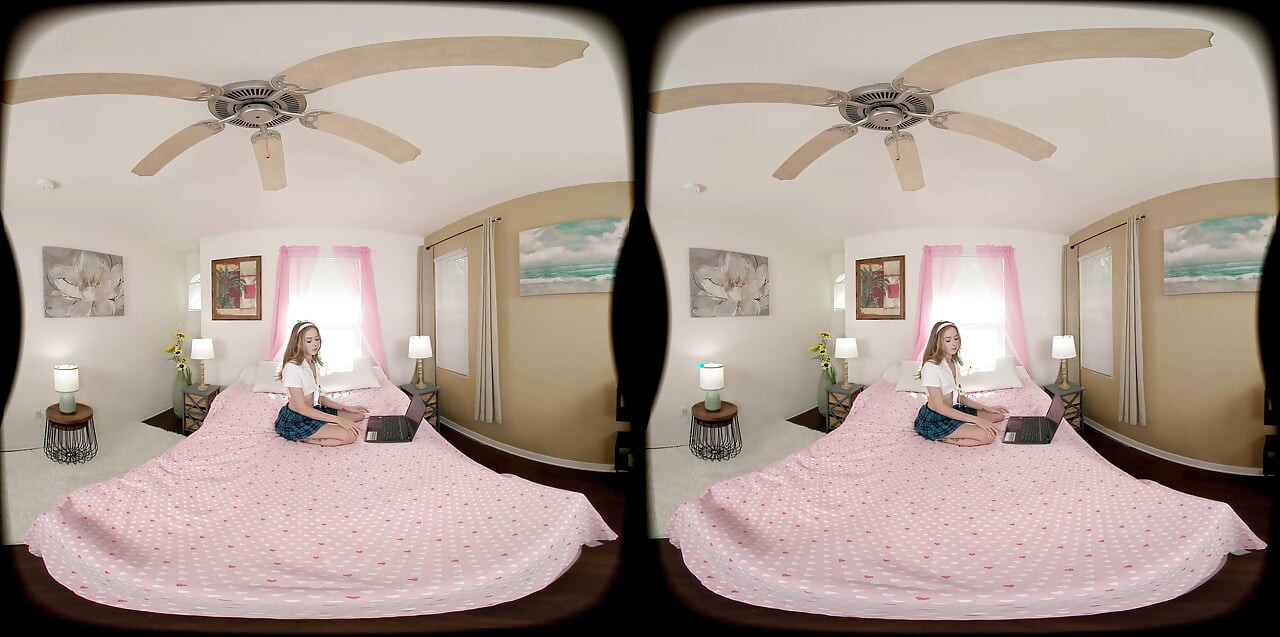 FORBVR - sora ta vitregă minionă de 18 ani este o fată pe cameră și are nevoie de pula ta cu vedere la persoana 1!