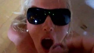 Super heißes schwedisches Amateur-Mädchen nimmt Gesichtsbesamung!