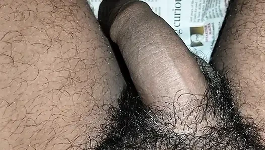 Bugün üvey kız kardeşimin iç çamaşırlarını gördükten sonra yarağım ereksiyon oluyor