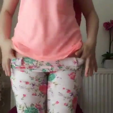 Pussy hijab pink