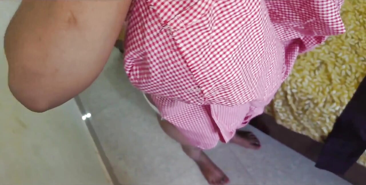 Indische hete college stiefzus eerste neukervaring