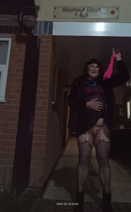 Me out around Radcliffe M262UF