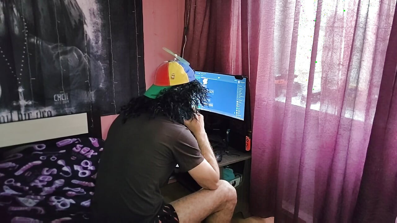 Ejaculează în analul mătușii celei mai bune prietene