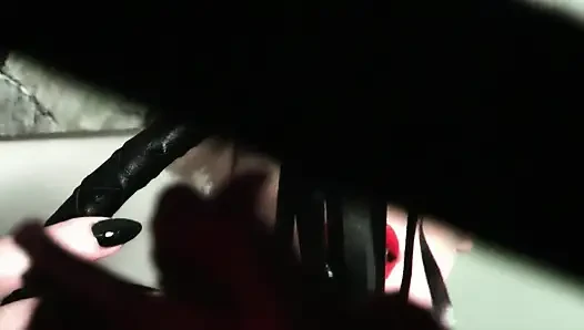 Game over, serahkan dirimu padaku