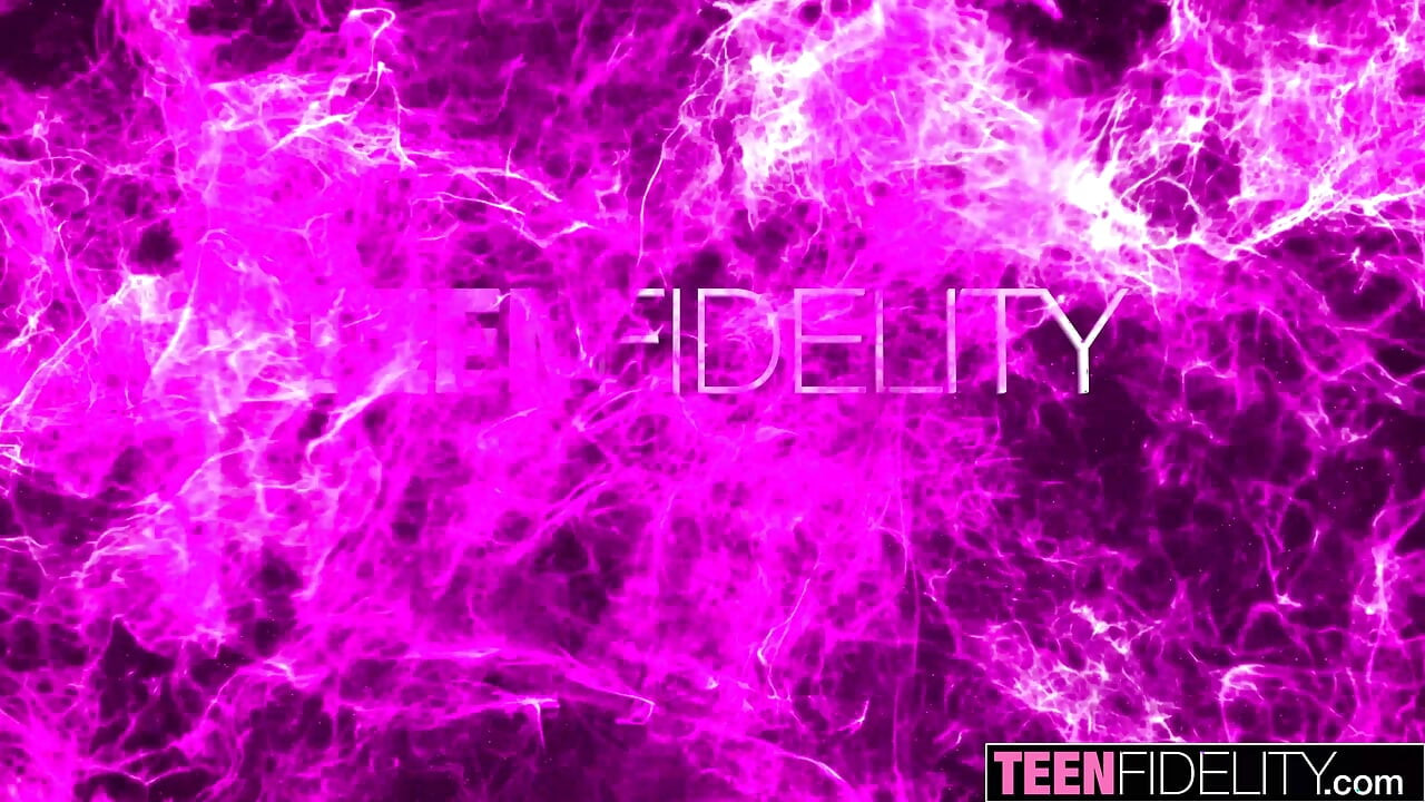 TEENFIDELITY Aria Banks被玩弄得服服帖帖，準備被大幹